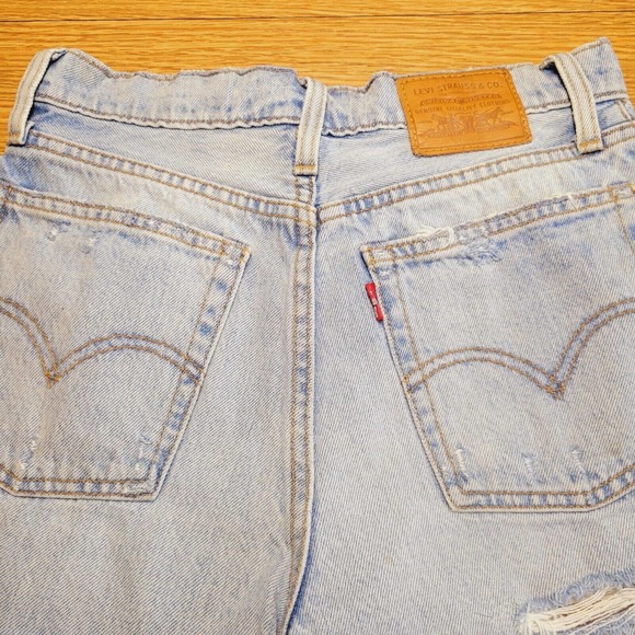 Levi's Light Blue Distressed Jean Shorts - Picture 10 of 12